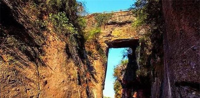 天生橋景區