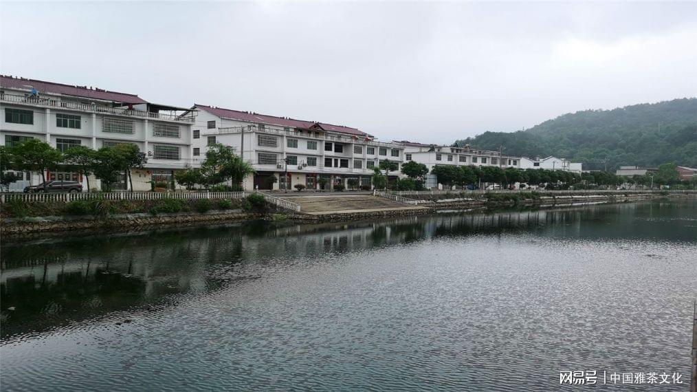 青山千秋畫綠水萬古琴_青山不墨千秋畫 綠水無弦萬古琴_青山不老千秋畫綠水無弦萬古琴