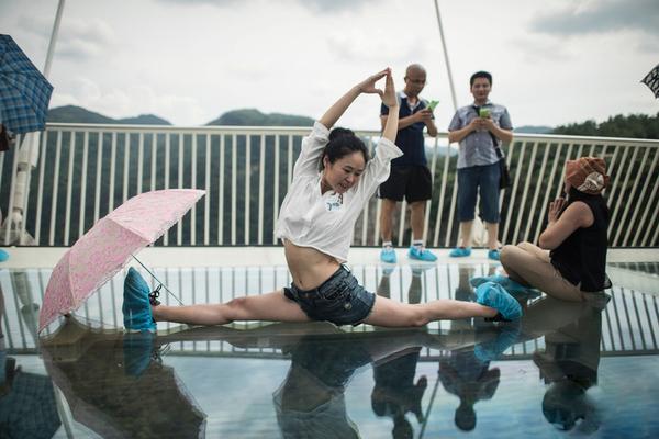 張家界玻璃大峽谷游玩攻略_張家界玻璃大峽谷游玩攻略_張家界玻璃大峽谷游玩攻略