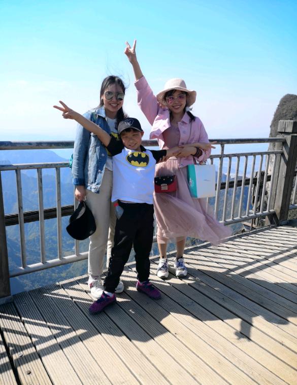 張家界玻璃大峽谷游玩攻略_張家界玻璃大峽谷游玩攻略_張家界玻璃大峽谷游玩攻略