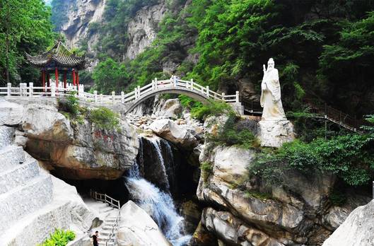 關山湖風景區游玩攻略_關山湖風景區游玩攻略_關山湖風景區游玩攻略