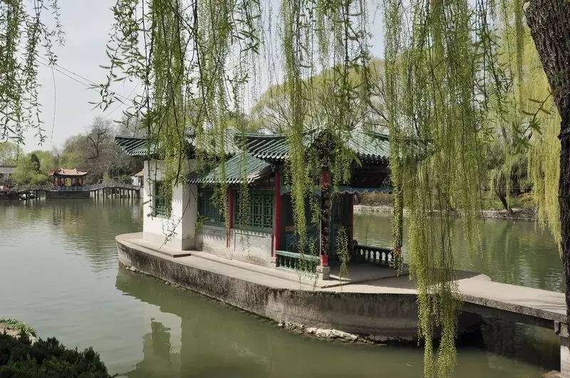 關山湖風景區游玩攻略_關山湖風景區游玩攻略_關山湖風景區游玩攻略