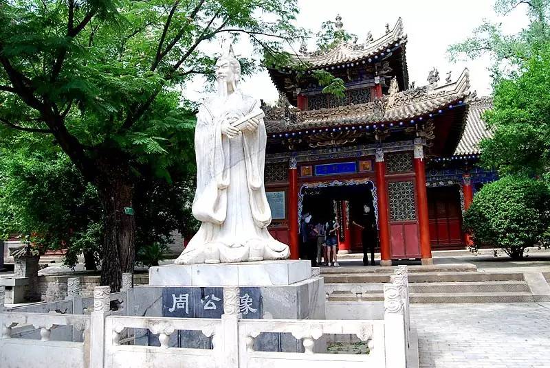 關山湖風景區游玩攻略_關山湖風景區游玩攻略_關山湖風景區游玩攻略