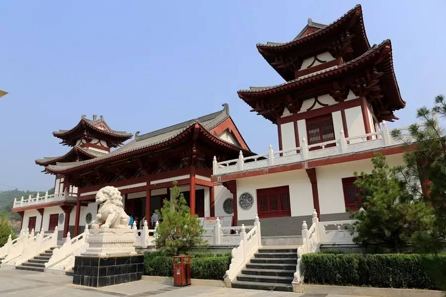 關山湖風景區游玩攻略_關山湖風景區游玩攻略_關山湖風景區游玩攻略