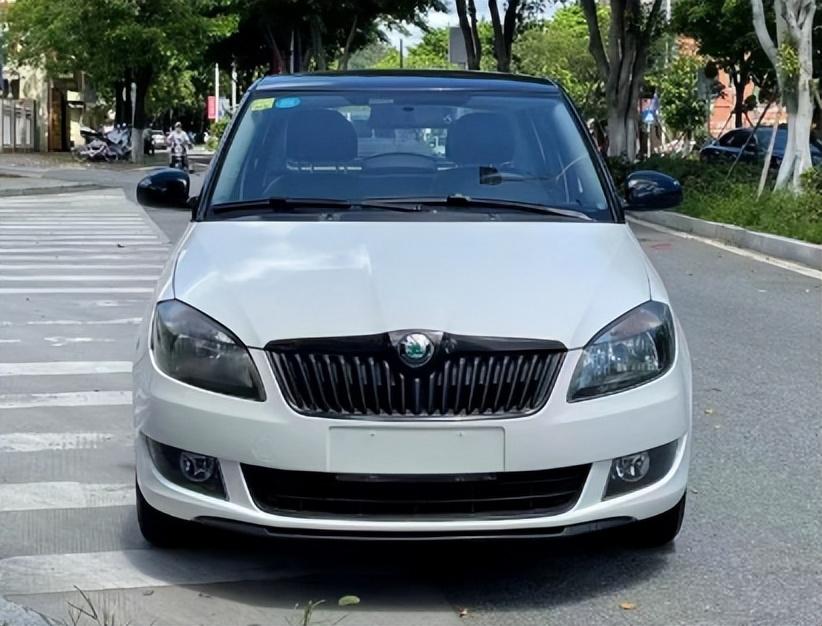 買個練手二手車什么好_買二手車練手多少錢合適_想買輛二手車練手