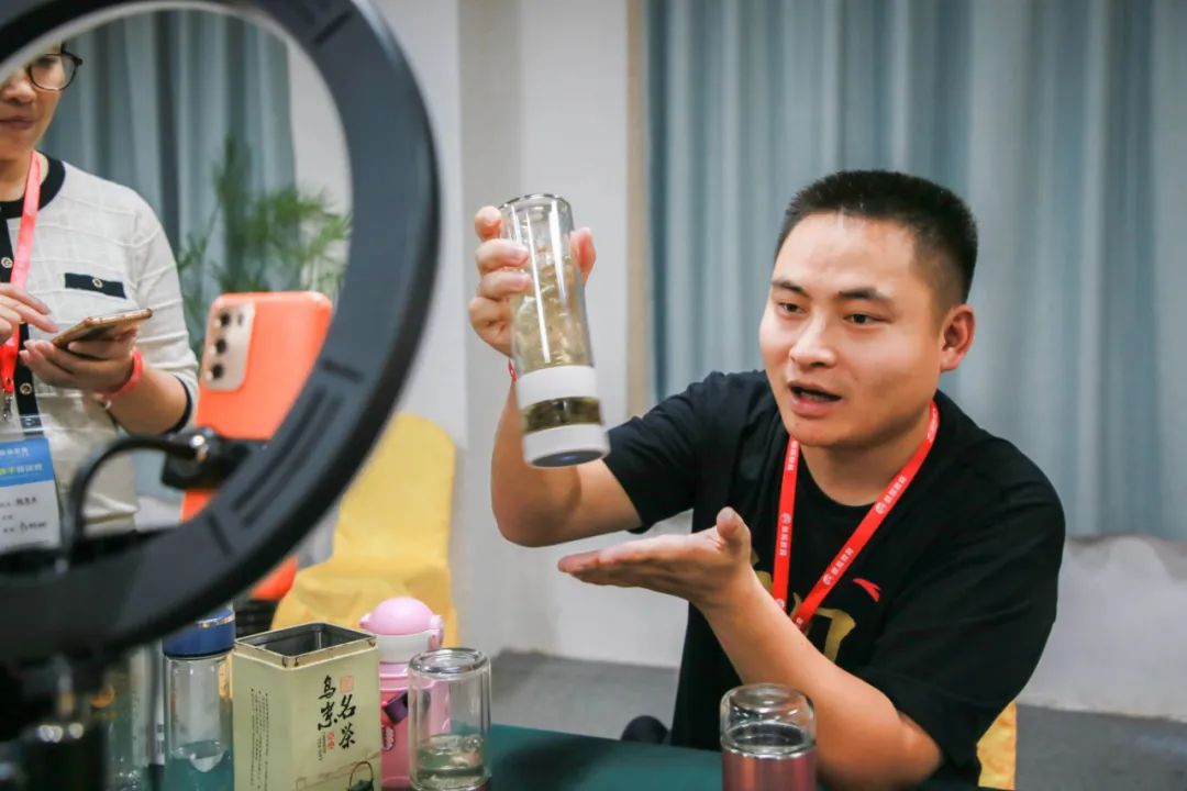 抖音賣東西賺錢嗎_抖音賺錢賣東西是真的嗎_抖音賣東西真的賺錢嗎