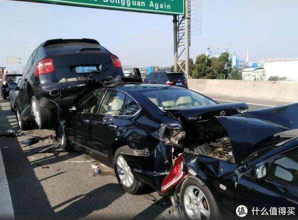 14年h6二手車多少錢_二手車年檢費(fèi)用_買二手車年檢怎么算