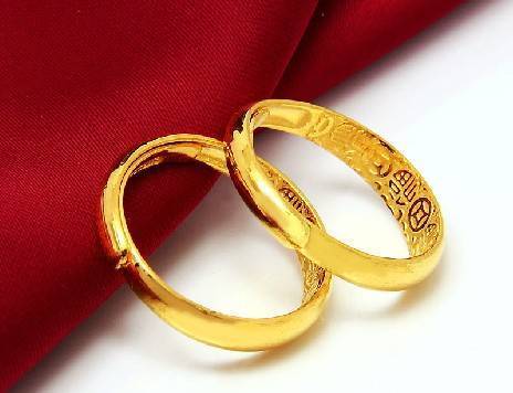 老鳳祥一口價(jià)黃金回收還值錢嗎_回收老鳳祥黃金價(jià)格_老鳳祥黃金飾品回收