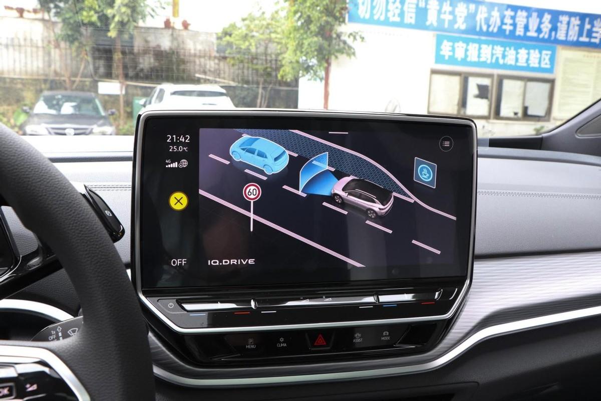 新車左右跑偏是什么原因_新車左右晃怎么辦_新車4萬左右有什么車