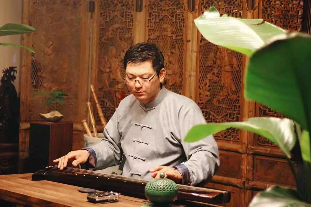 手工古琴的價(jià)格表_古琴手工制作_純手工古琴