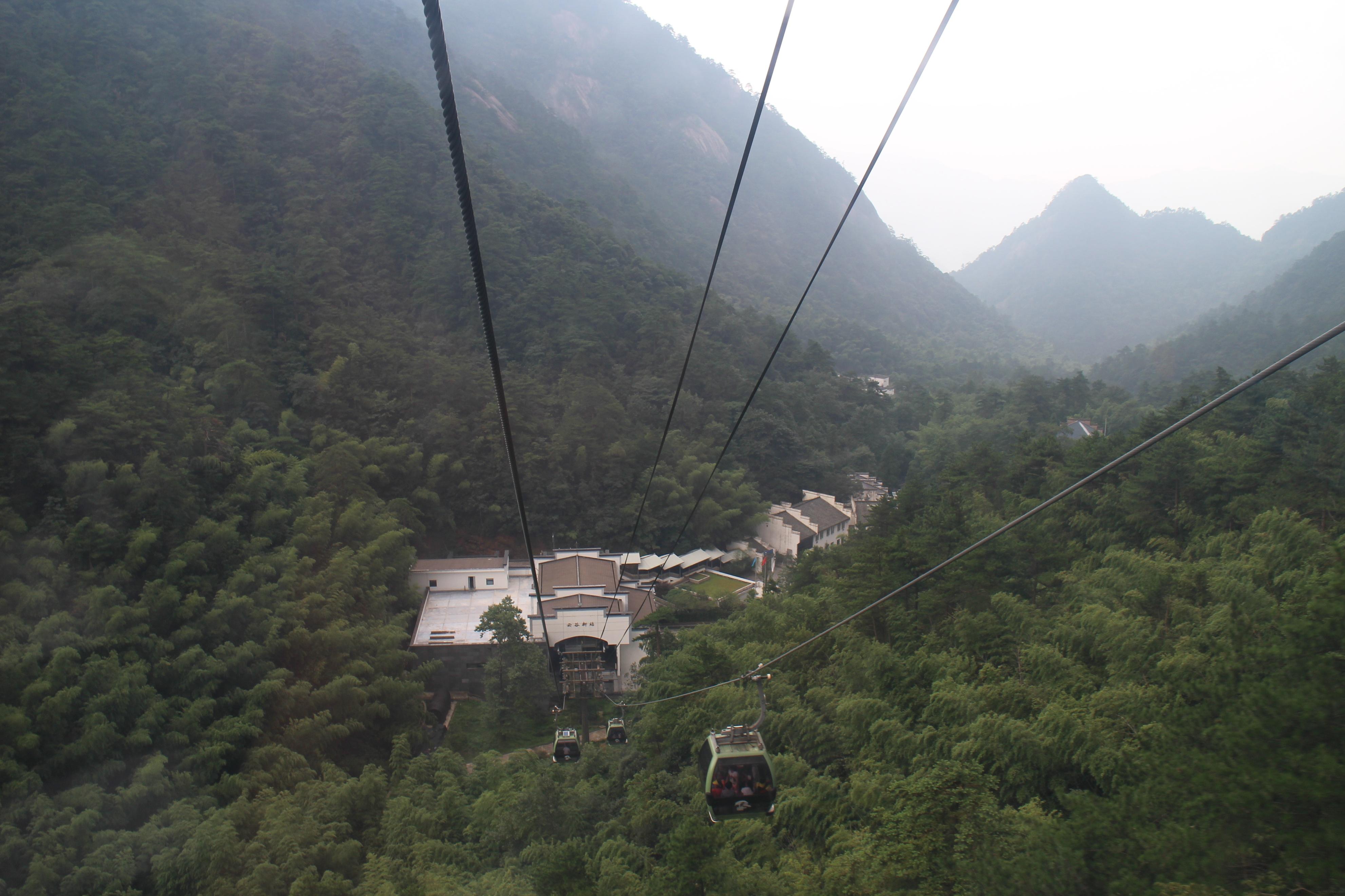 黃山景區(qū)內(nèi)住宿攻略_黃山景區(qū)內(nèi)住宿住哪里會(huì)便宜些_黃山風(fēng)景區(qū)旅游住宿攻略