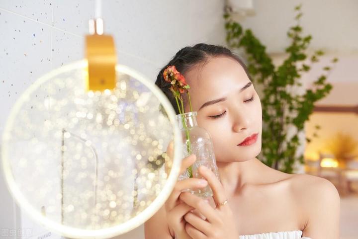 抖音的直播可以賺錢嗎_抖音直播賺錢可以提現(xiàn)嗎_抖音直播賺錢可以退款嗎
