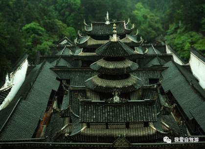 神龍架自駕危險嗎_神龍架風(fēng)景區(qū)自駕旅游攻略_神龍架自駕游路線